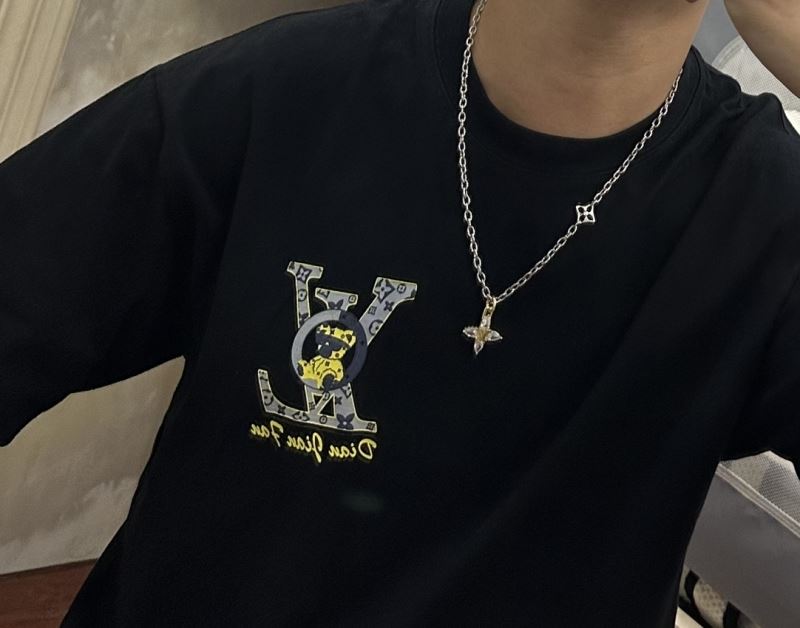 Louis Vuitton Necklaces